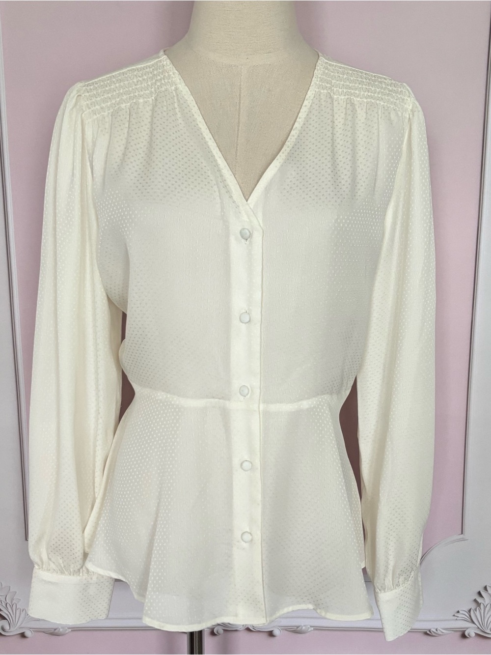 Calvin Klein Ivory Long Sleeve V-Neck Peplum Button-front Blouse--NWT--M